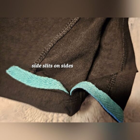 Fila Crop T-Shirt (T33) - Picture 4 of 8